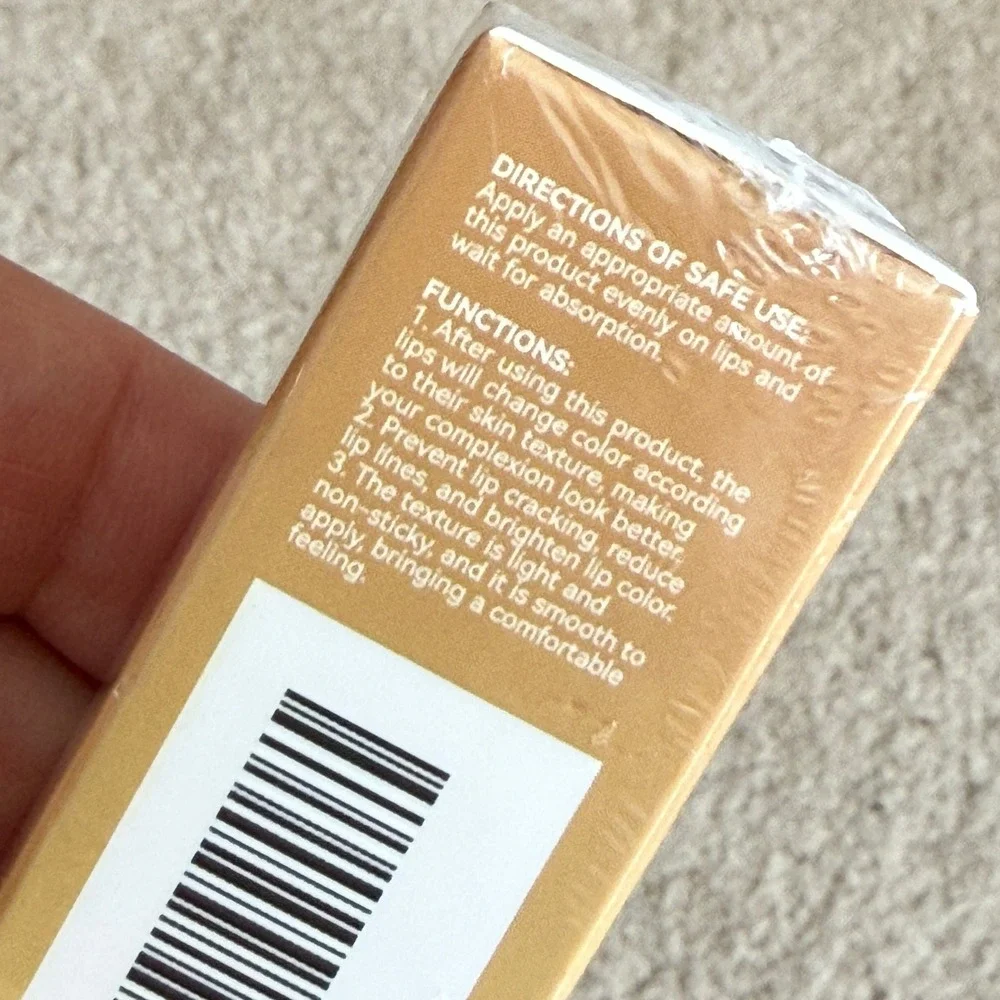 2 Transferproof Color Changing Lipstick